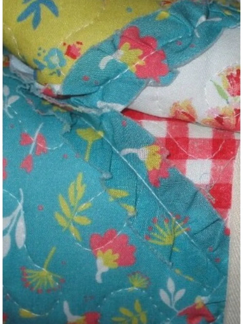 TPW Petal Party Standard Pillow Quilted Pattern Ruffle Trim 2 Shames.